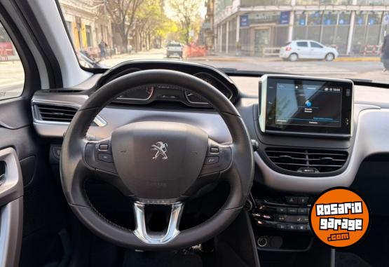 Autos - Peugeot 208 feline 2018 Nafta 120000Km - En Venta