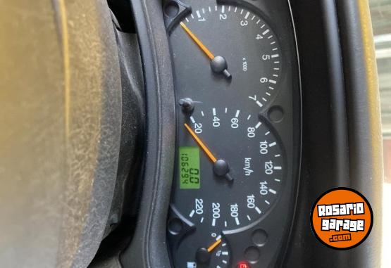 Autos - Ford Focus 2005 Nafta 106000Km - En Venta