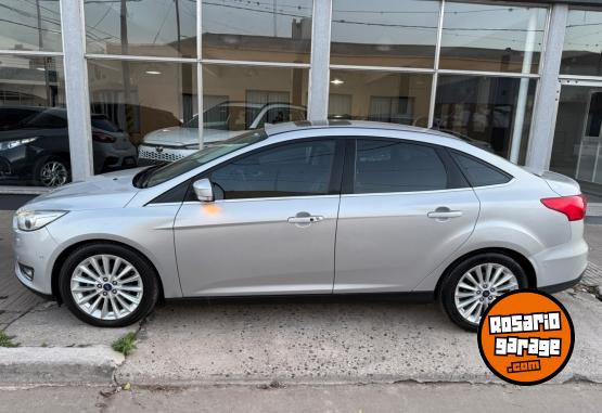 Autos - Ford Focus 2017 Nafta 107000Km - En Venta