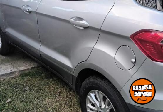 Camionetas - Ford Eco sport 2015 GNC 130000Km - En Venta