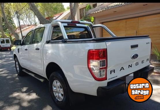 Camionetas - Ford RANGER XLS 2015 Diesel 140000Km - En Venta
