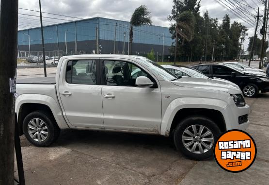 Camionetas - Volkswagen Amarok higline 2015 Diesel 213000Km - En Venta