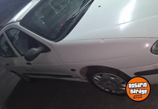 Autos - Renault Megane tricuerpo 2000 Nafta 138000Km - En Venta
