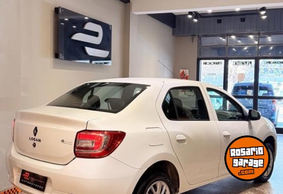 Autos - Renault Logan life 2025 Nafta 47000Km - En Venta