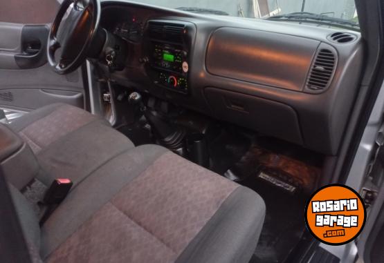 Camionetas - Ford Ranger xl 2004 Diesel 247000Km - En Venta