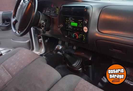 Camionetas - Ford Ranger xl 2004 Diesel 247000Km - En Venta