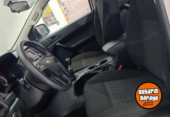 Camionetas - Ford Ranger 2021 Diesel 221000Km - En Venta
