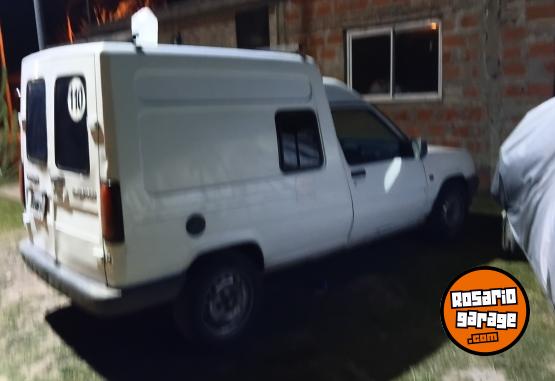 Autos - Renault Express 2001 Diesel 1111Km - En Venta
