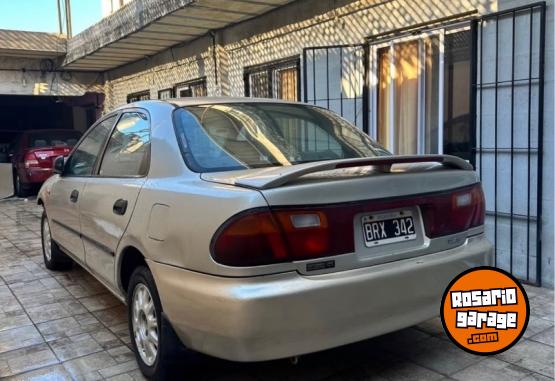 Autos - Mazda 323 1998 GNC 340000Km - En Venta
