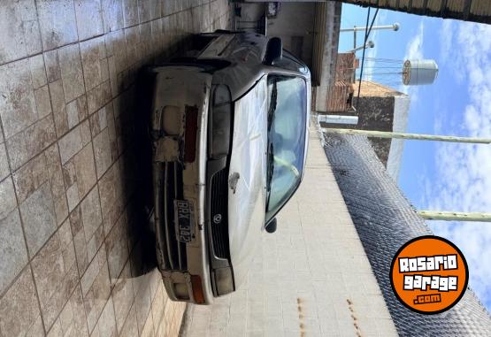 Autos - Mazda 323 1998 GNC 340000Km - En Venta