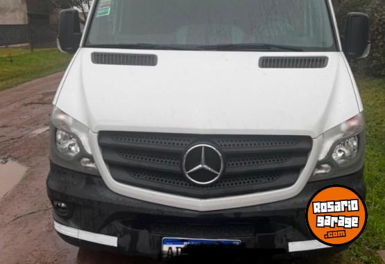 Utilitarios - Mercedes Benz Sprinter 411 2019 Diesel 142000Km - En Venta