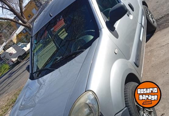 Utilitarios - Renault Kangoo 2016 GNC 257000Km - En Venta