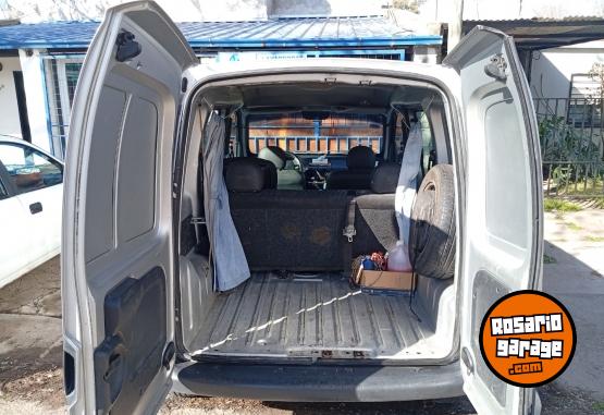 Utilitarios - Renault Kangoo 2016 GNC 257000Km - En Venta