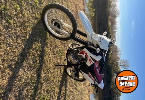 Motos - Honda Tornado 2024 Nafta 5500Km - En Venta