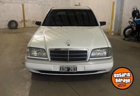 Autos - Mercedes Benz C220 elegance 1995 Nafta 280000Km - En Venta