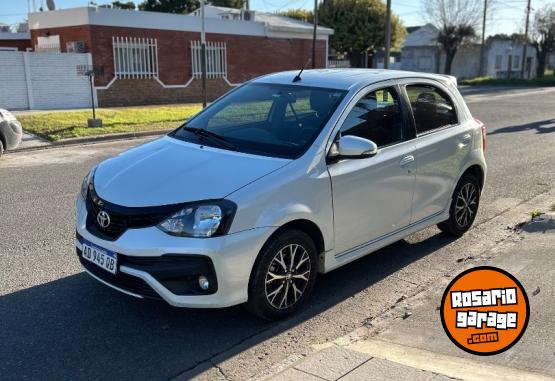 Autos - Toyota Etios XLS MT6 2019 Nafta 115000Km - En Venta