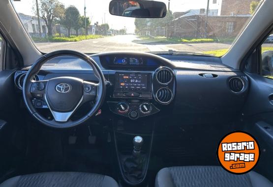 Autos - Toyota Etios XLS MT6 2019 Nafta 115000Km - En Venta