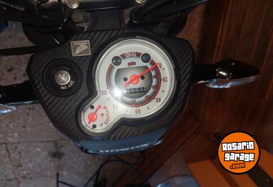 Motos - Honda Navi 2023 Nafta 1000Km - En Venta