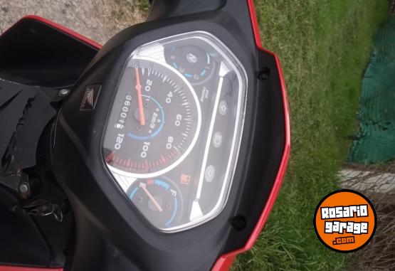 Motos - Honda Wave full 2023 Nafta 6000Km - En Venta