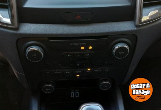 Camionetas - Ford Renger XLT 2017 Diesel 108000Km - En Venta