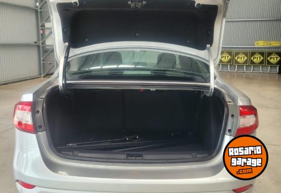 Autos - Renault FLUENCE 2015 Nafta 142000Km - En Venta