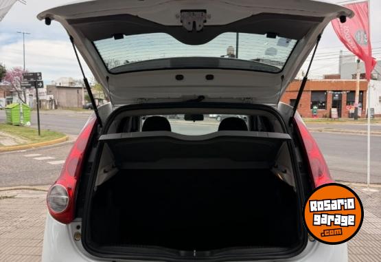 Autos - Fiat PALIO ATTRACTIVE 5P 1.4 2014 Nafta 159200Km - En Venta