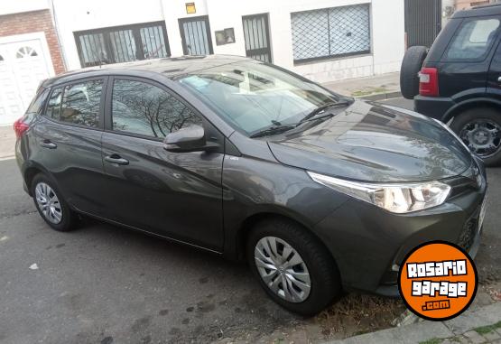 Autos - Toyota Yaris 2025 Nafta 8000Km - En Venta