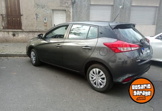 Autos - Toyota Yaris 2025 Nafta 8000Km - En Venta