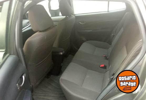 Autos - Toyota Yaris 2025 Nafta 8000Km - En Venta