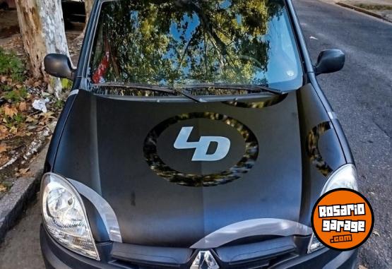 Utilitarios - Renault Kangoo 2018 Nafta 128000Km - En Venta