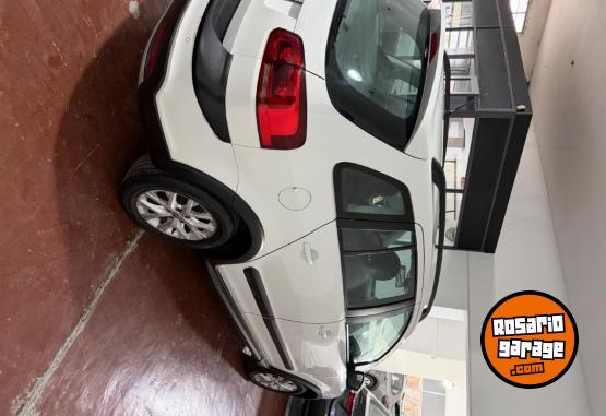 Autos - Volkswagen VOLKSWAGEN SURAN CROSS 2014 Nafta 118000Km - En Venta