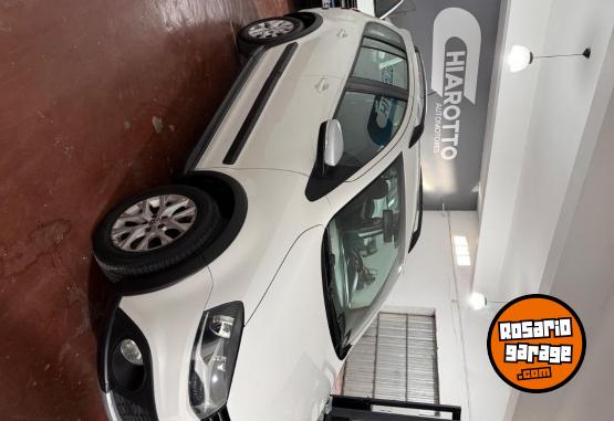 Autos - Volkswagen VOLKSWAGEN SURAN CROSS 2014 Nafta 118000Km - En Venta