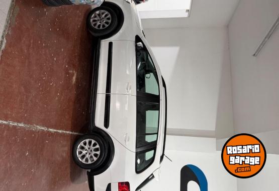 Autos - Volkswagen VOLKSWAGEN SURAN CROSS 2014 Nafta 118000Km - En Venta