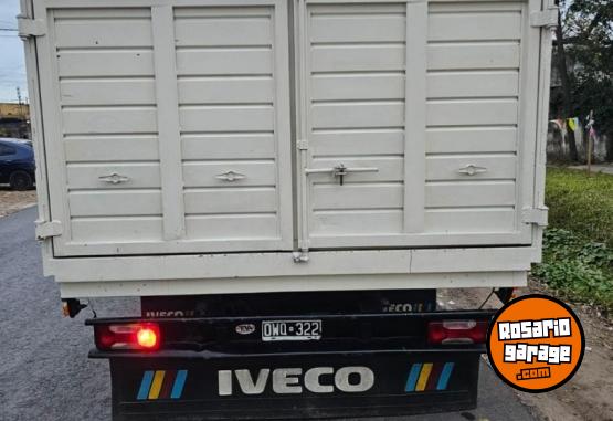 Camiones y Grúas - IVECO 5516 AÑO 2015 - En Venta