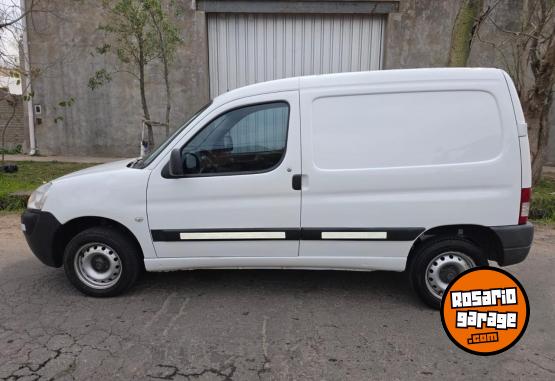 Camionetas - Citroen BERLINGO 2016 1.6HDI 2016 Diesel 126000Km - En Venta