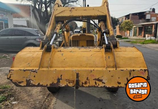 Camiones y Grúas - JOHN DEERE - En Venta