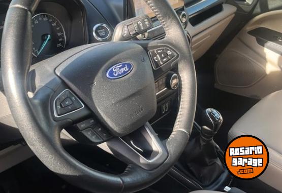 Autos - Ford Ecosport Titanium 2019 Nafta 75000Km - En Venta