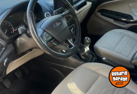 Autos - Ford Ecosport Titanium 2019 Nafta 75000Km - En Venta