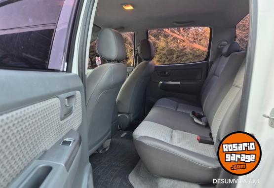 Camionetas - Toyota HILUX SR 2015 Diesel 270000Km - En Venta