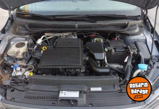 Autos - Volkswagen Virtus trendline 2019 GNC 90000Km - En Venta
