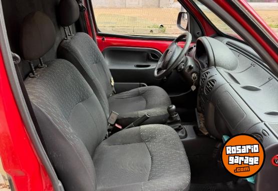 Utilitarios - Renault KANGOO FURGÓN 1.6 CONFOR 2018 Nafta 297000Km - En Venta