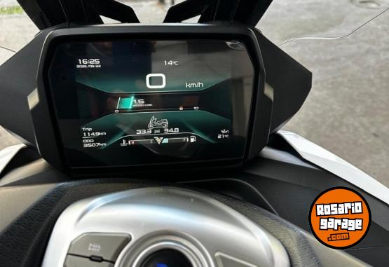 Motos - Voge Sr4 Max Pro 2025 Nafta 3500Km - En Venta