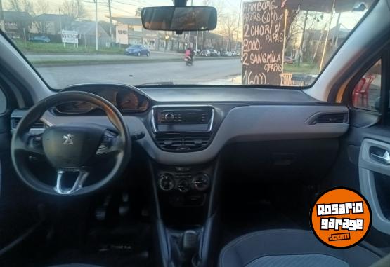 Autos - Peugeot 208 ALLURE 2015 GNC 120000Km - En Venta