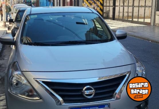 Autos - Nissan Versa 2017 Nafta 105000Km - En Venta