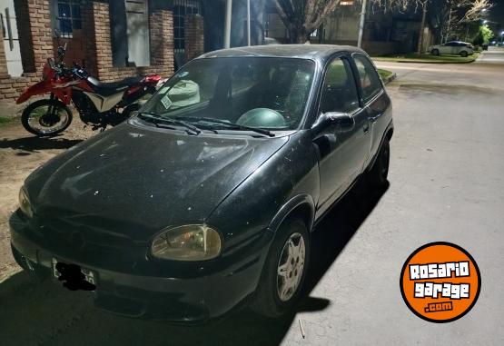 Autos - Chevrolet Corsa 1.6 2004 Nafta 244000Km - En Venta