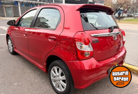 Autos - Toyota Etios XLS Pack 2017 Nafta 98700Km - En Venta
