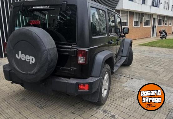 Camionetas - Jeep Wrangler unlimited 1ra ma 2011 Nafta 66000Km - En Venta