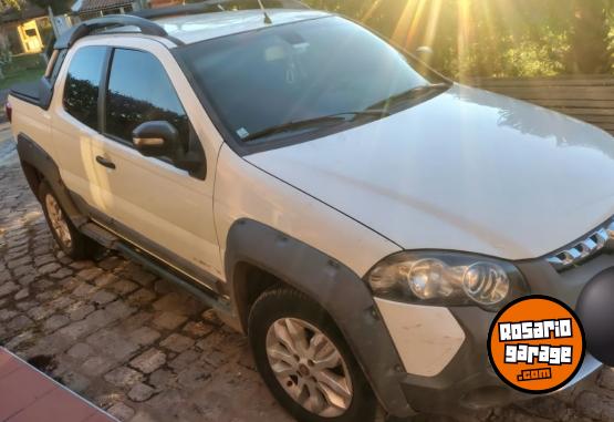 Camionetas - Fiat Strada adventure 2015 Nafta 150000Km - En Venta