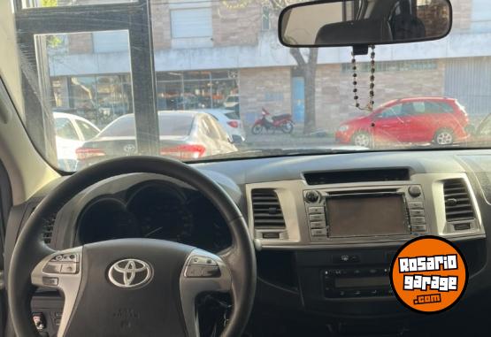 Camionetas - Toyota Hilux 3.0 SRV CD 2015 Diesel - En Venta