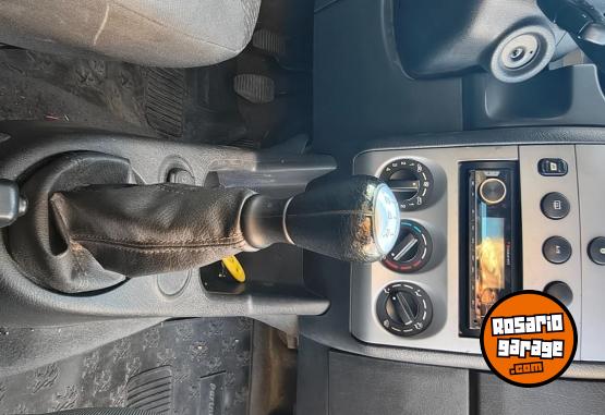 Utilitarios - Peugeot Partner Patagónica 155 2019 Nafta 170000Km - En Venta